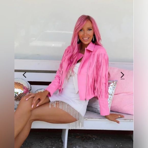 💗SOLD!!! NWT BARBIECORE Pick Me Pink Faux Leather Fringe Jacket💗 - Picture 7 of 7